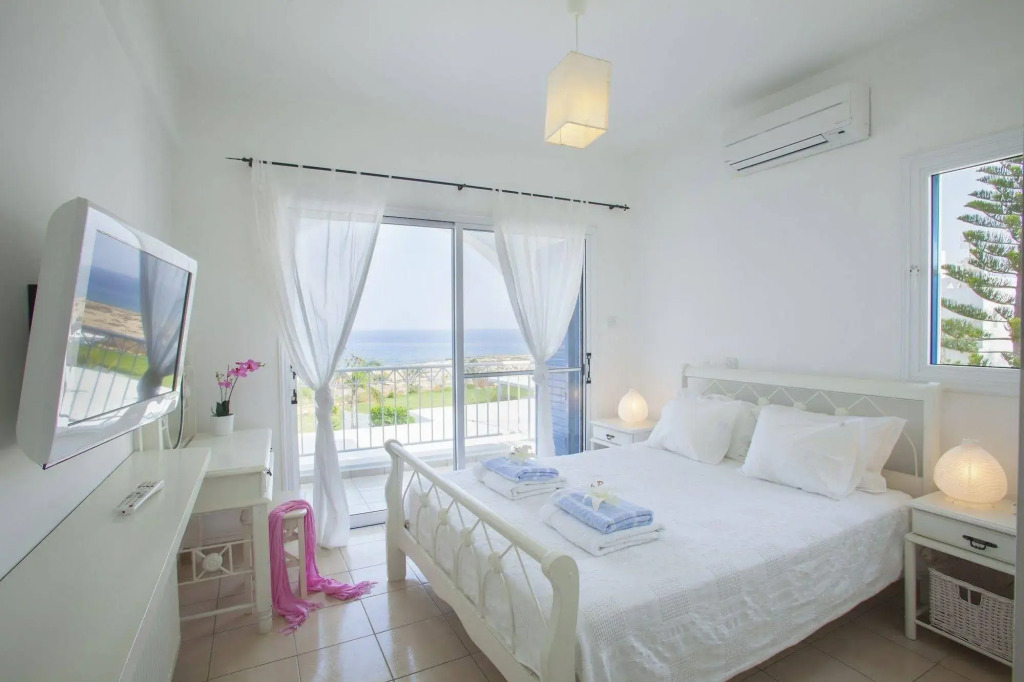Mimosa Seafront Villa