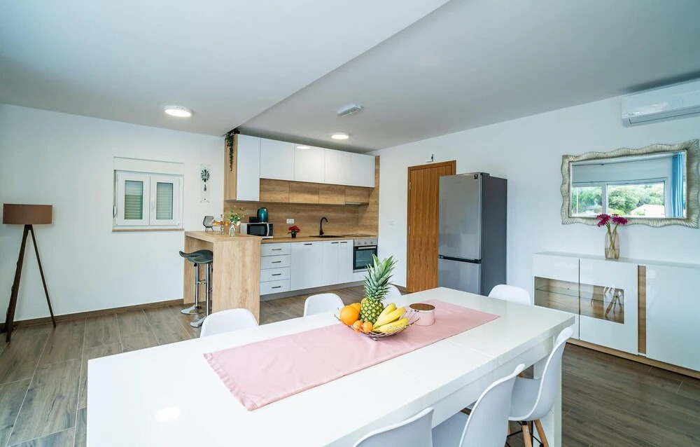 Amazing Apartment in Zaton Veliki With Wifi and 4 Bedrooms