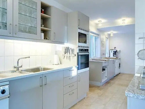 Three-Bedroom Holiday home in Allinge 3