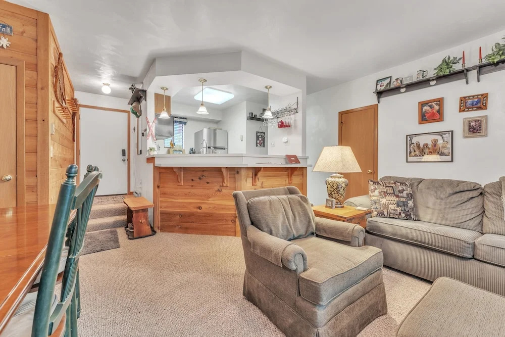 7 Springs Ski & Mountain Adventure Condo 2 Bedroom Condo by RedAwning