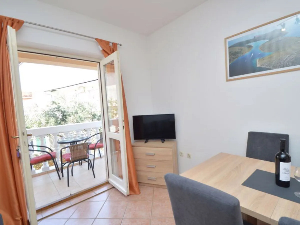 Apartment Mladen Paros 31201