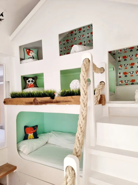 Family Cottage 2 mins from Hove seafront