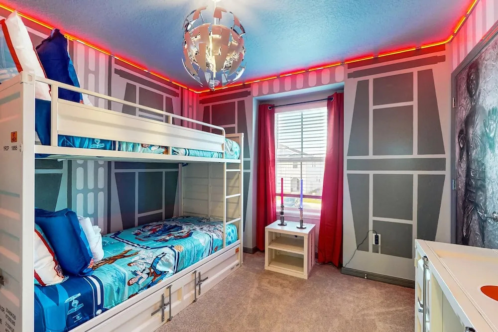Luxury Home With Themed Bedrooms,arcade Games and Private Pool