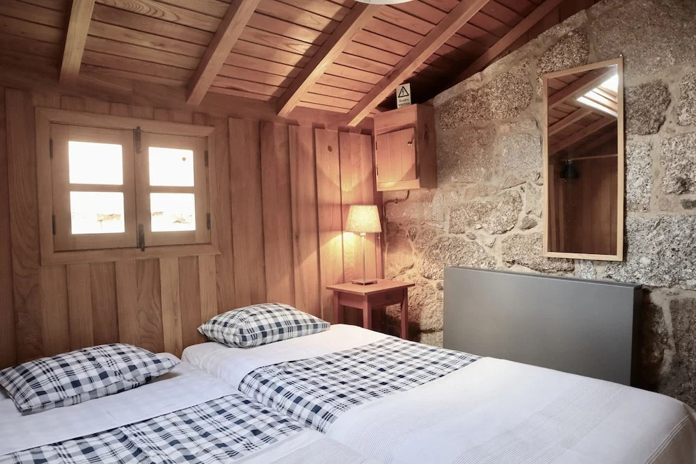 Comfortable Rural Cottage in Ancient Village in the Douro Region