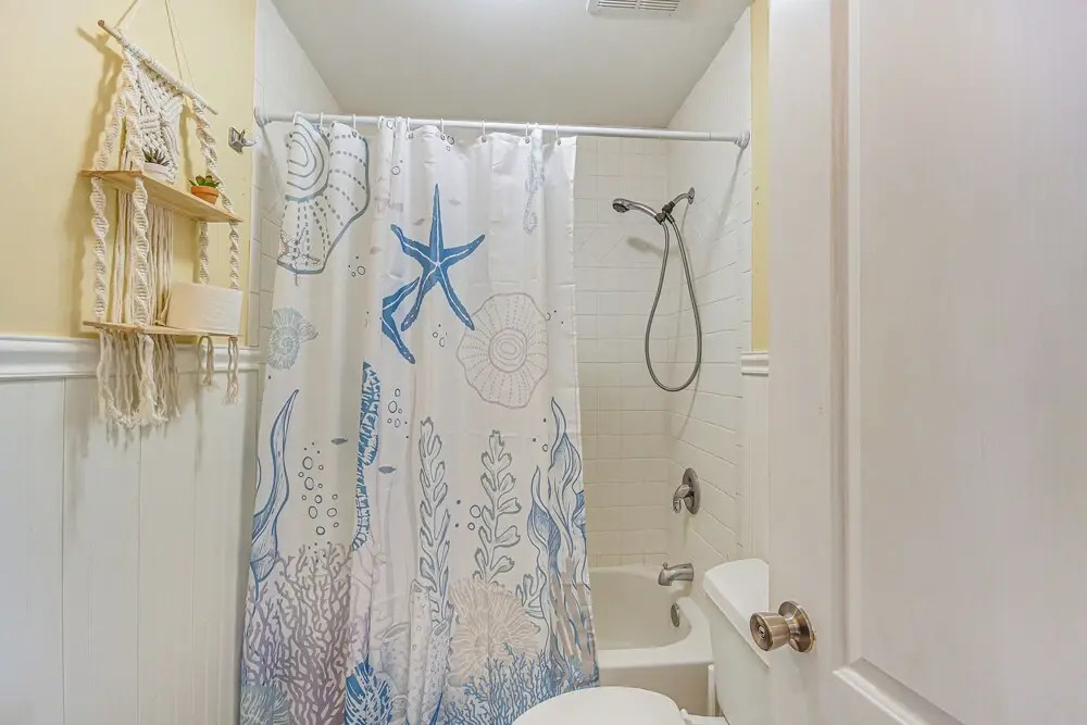 Gulfport Home w Private Yard 1 Mi to Beach