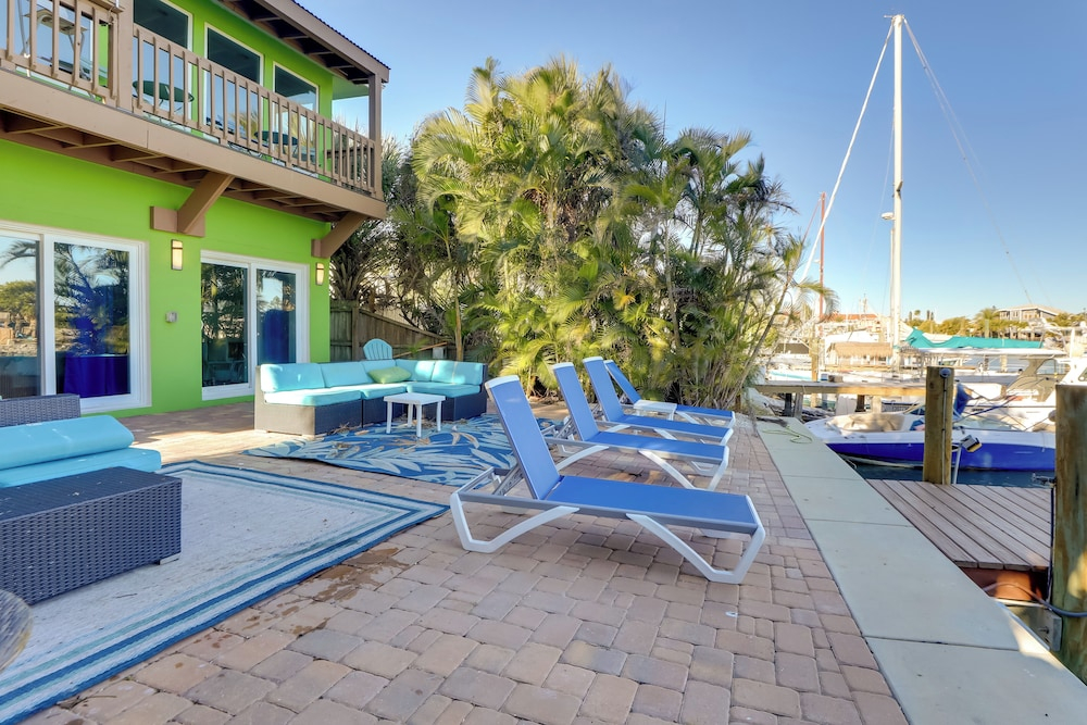 1 Block to John's Pass: Condo w/ Shared Dock!