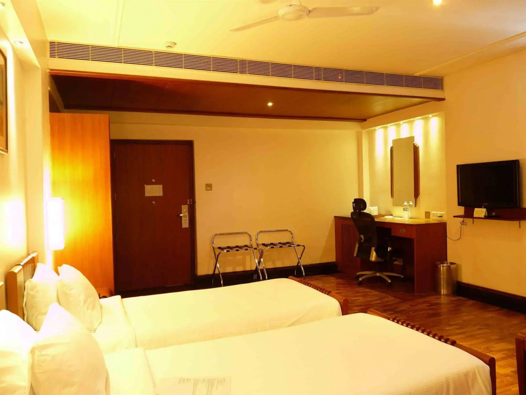 Grand Hotel