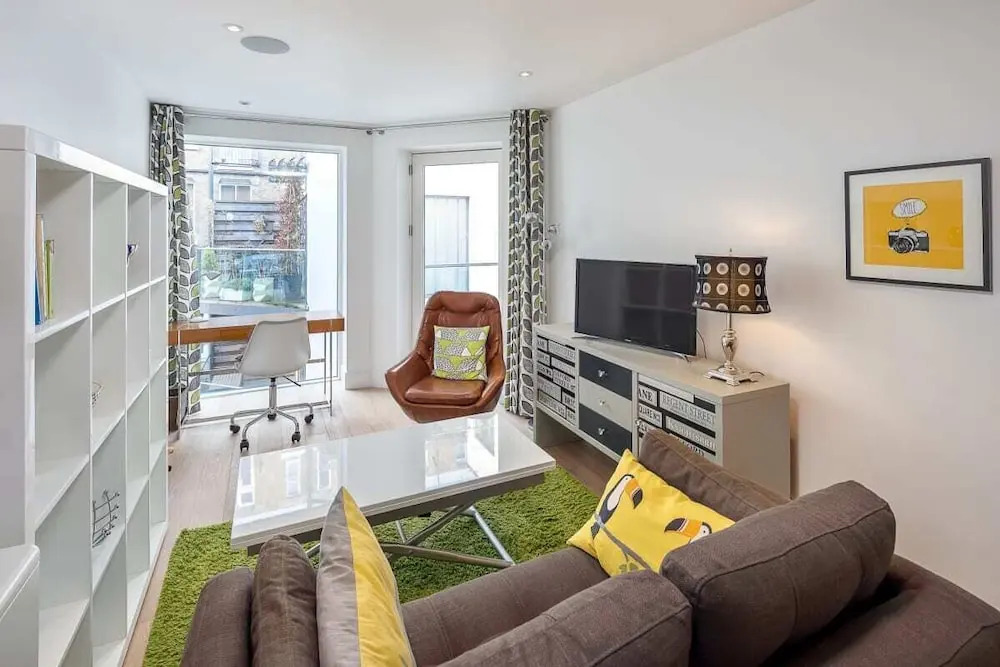 Funky Modern 1 bed in Trendy Clerkenwell W/balcony