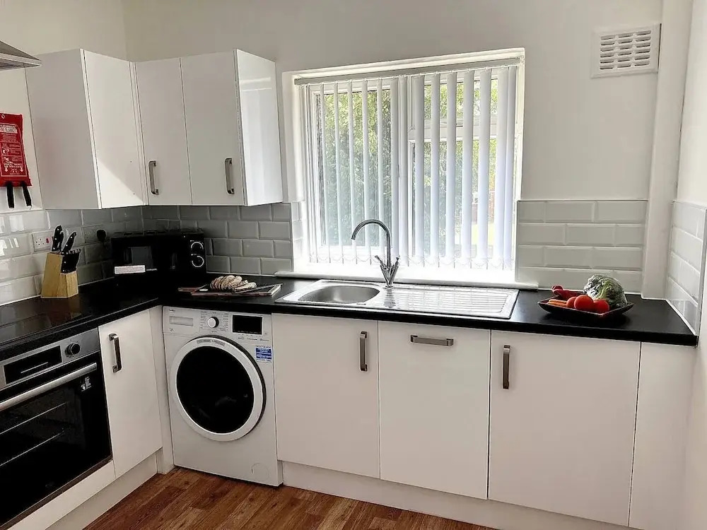 Lambourne - Leicester
