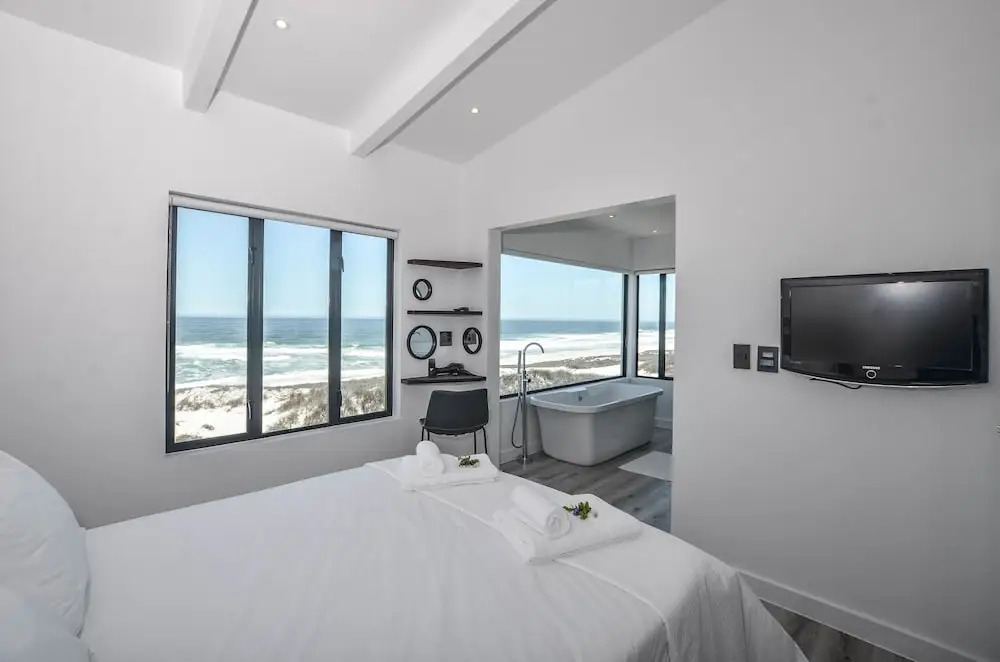 Sandbanks Villa