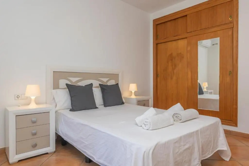 Nice Home In Sa Torre With House A Mountain View