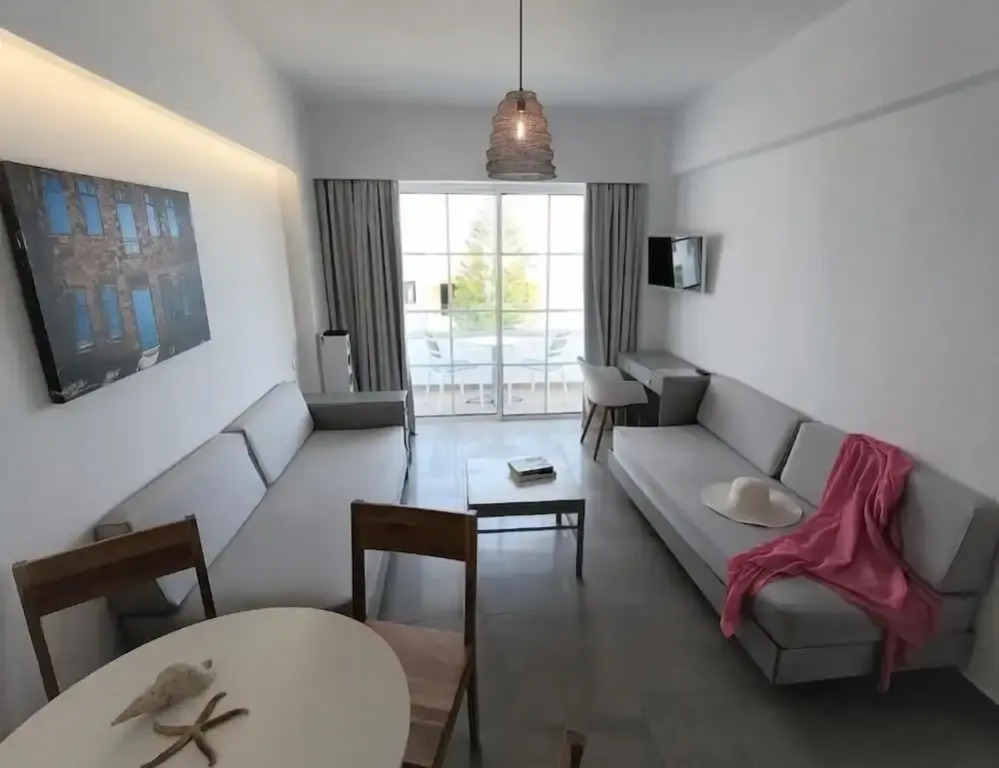 Alos Suites