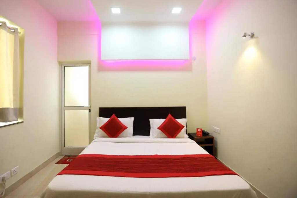 OYO 10889 Elite Residency