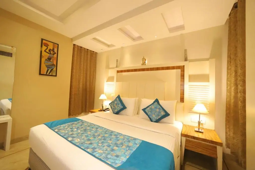Hotel Hari Piorko Grand - 2 Min from New Delhi Railway Station