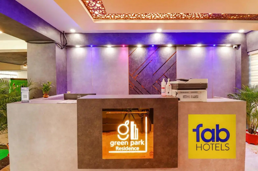 FabHotel Green Park Residency