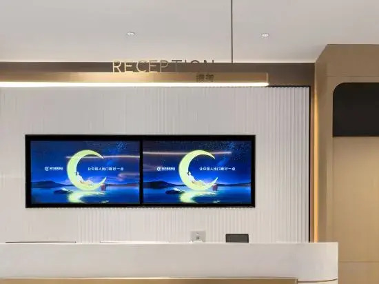 City Comfort Inn Hotel (Dehong Mangshi Square)