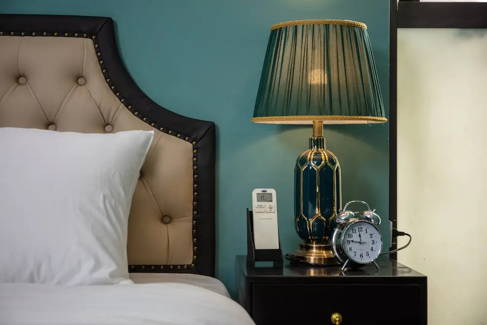 Madelise Palace Hotel & Travel