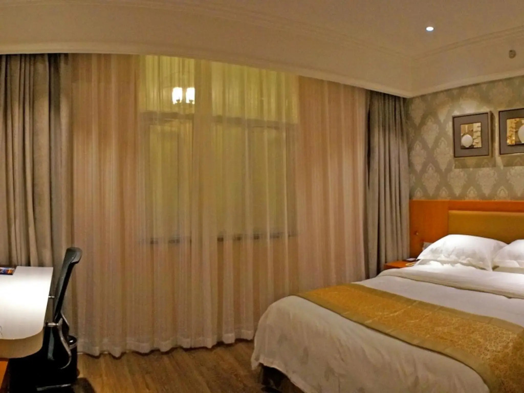 GreenTree Inn JiangSu YanCheng BinHai OuBaoLiYa City Square Business Hotle