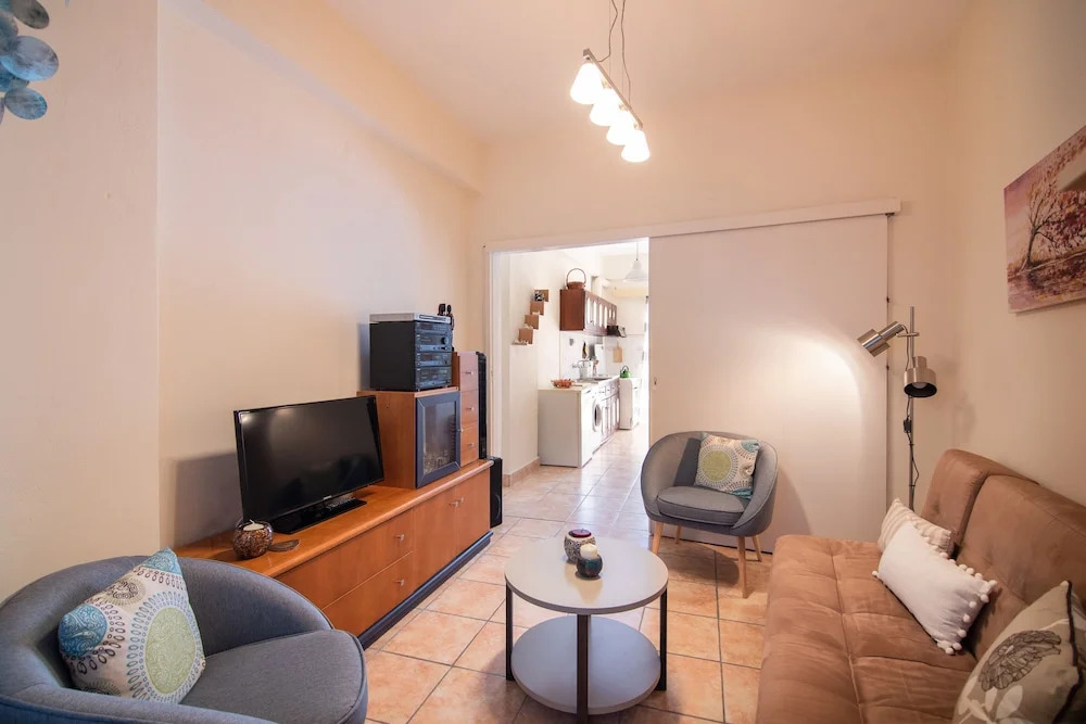 Jo's Guesthouse, Benitses