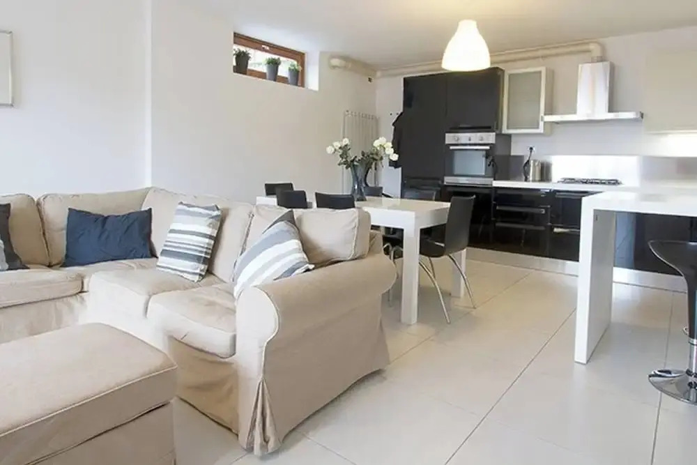 Family Friendly Italian Lakes 3 Bedroom Villa With Wifi, Bbq, Lake Views, Games Console