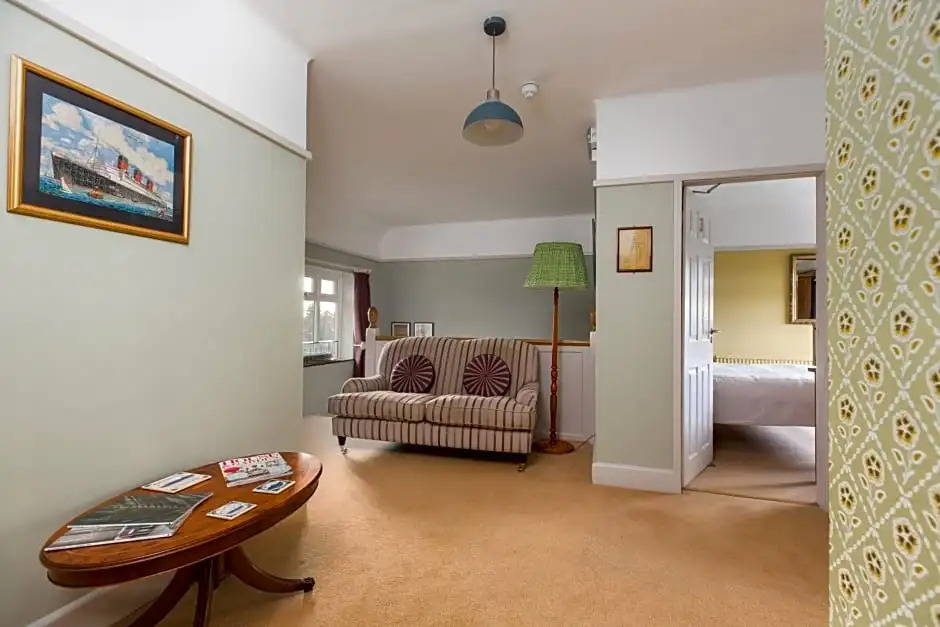 Chestnut Grove Bed And Breakfast