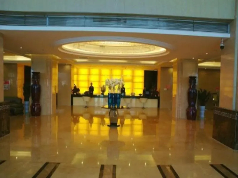 Aksu Pudong Holiday Hotel