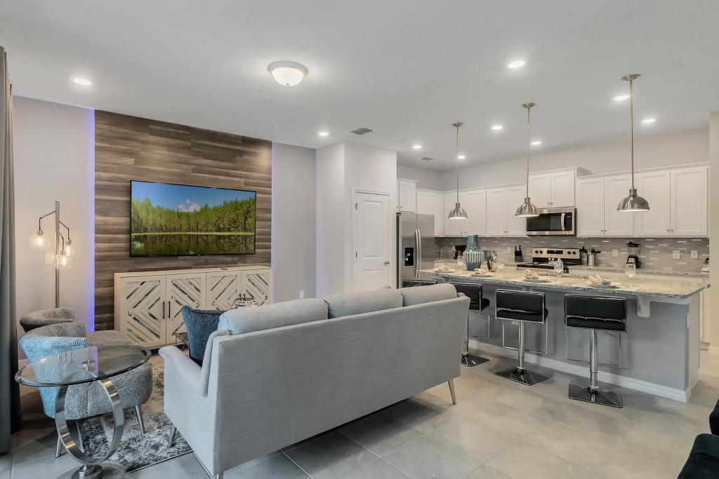 5 Bedroom/4.5 Bathroom Windsor Island (1330 LT), Davenport, US