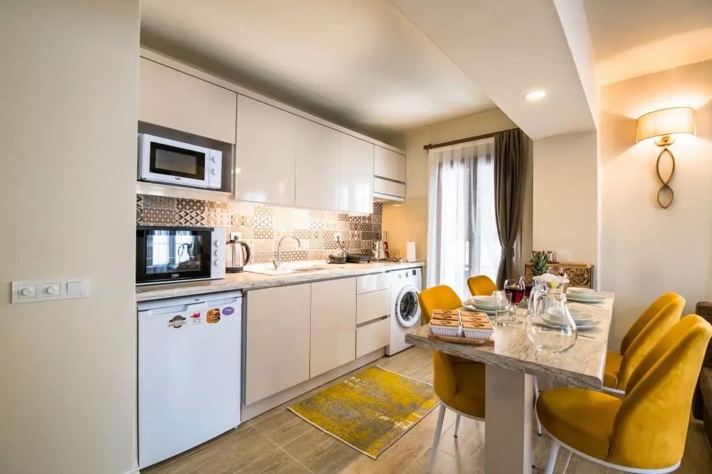KALAMAKİ FLATS