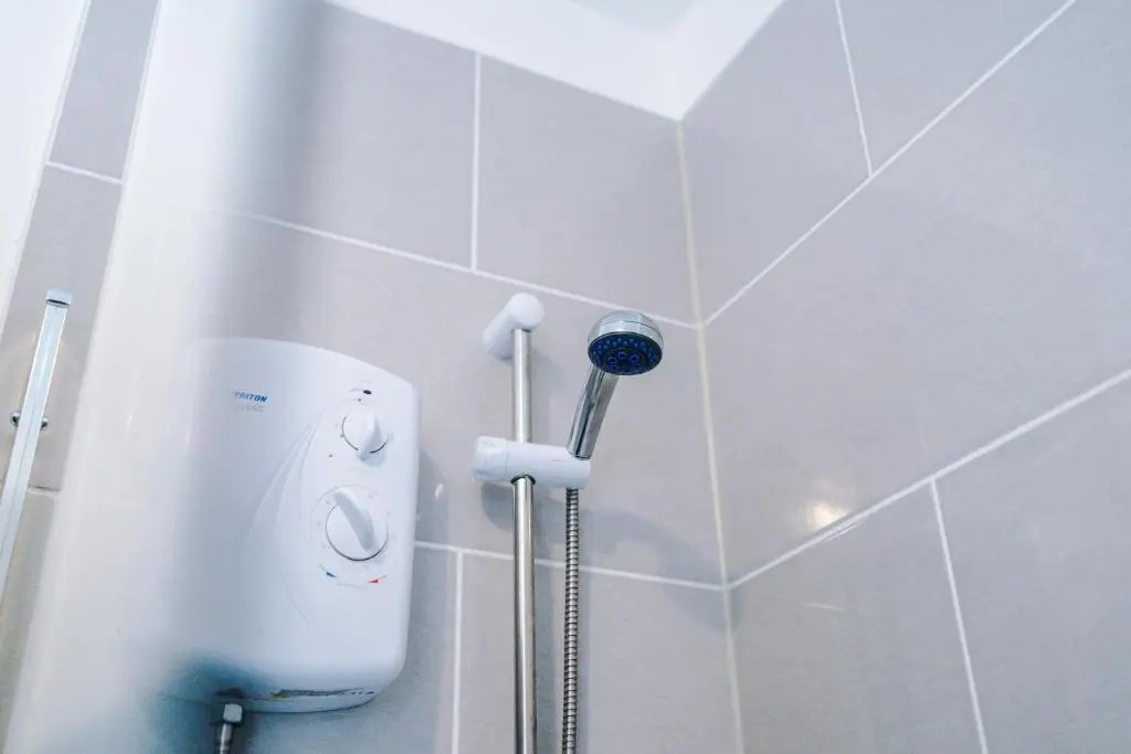 Spacious 4-Bed House in Crewe by 53 Degrees Property, Long-term discounts, Ideal for Contractors