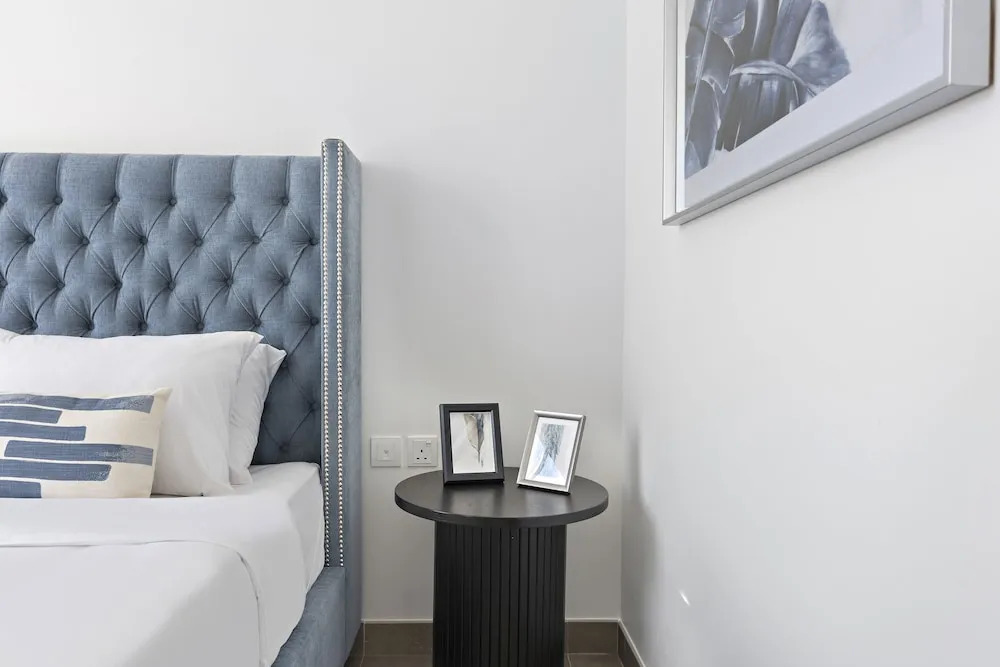 WelHome - Stylish Condo With Cityscape View in Creek Harbour
