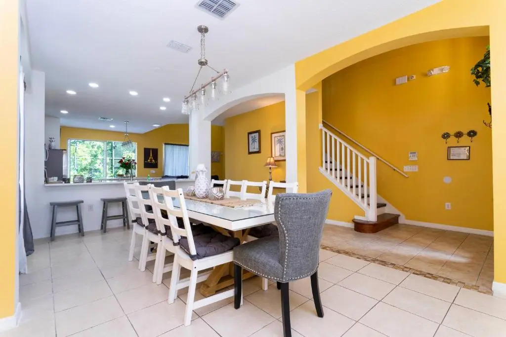 7 Bedroom Mansion Near Disney