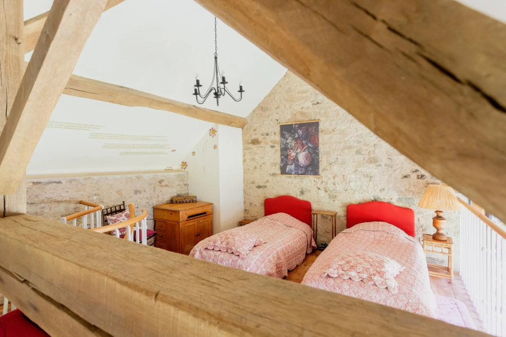 Charming And Romantic Domain With 5 Gites