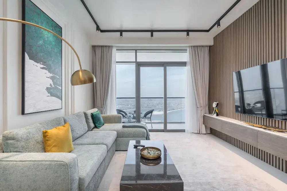 1 Bedroom in Marina Vista With Full Palm Views