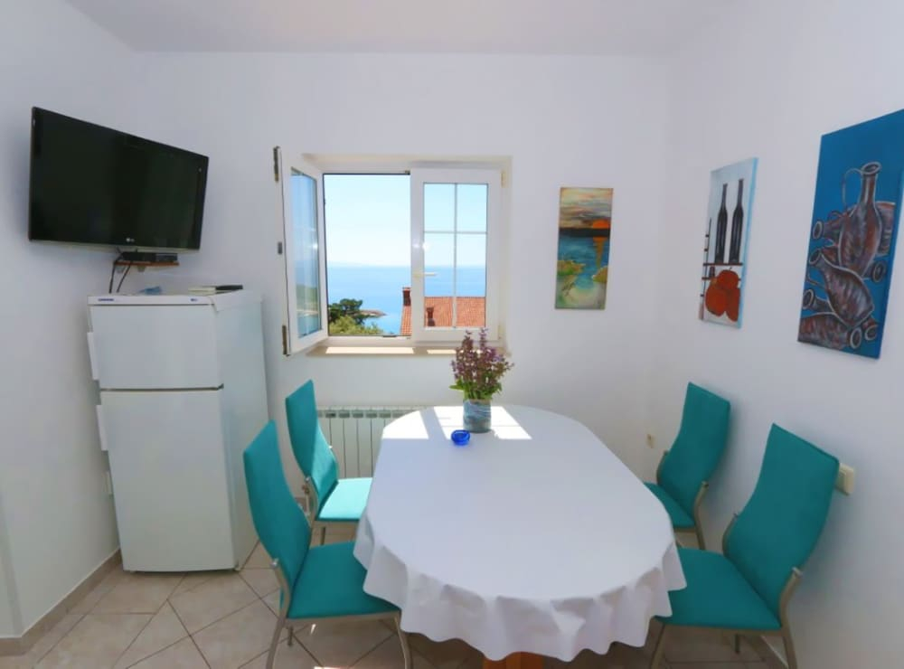 Comfort Apartments Delminium with Sea View