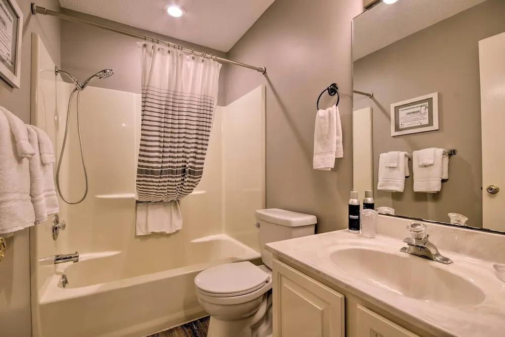 2 Mi to Margaritaville! Lake-view Retreat w/ Pool