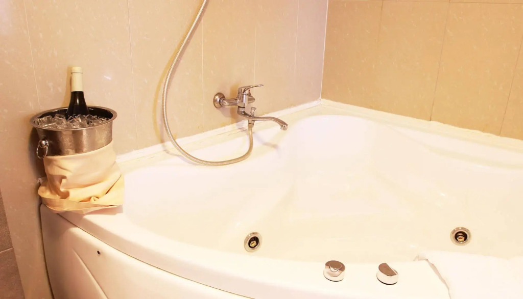 Royal Class Hotel