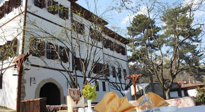Havuzlu Asmazlar Konagi