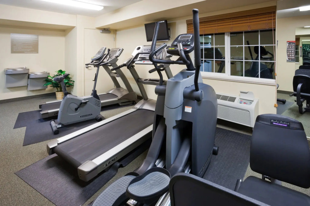 Candlewood Suites Milwaukee Brown Deer by IHG