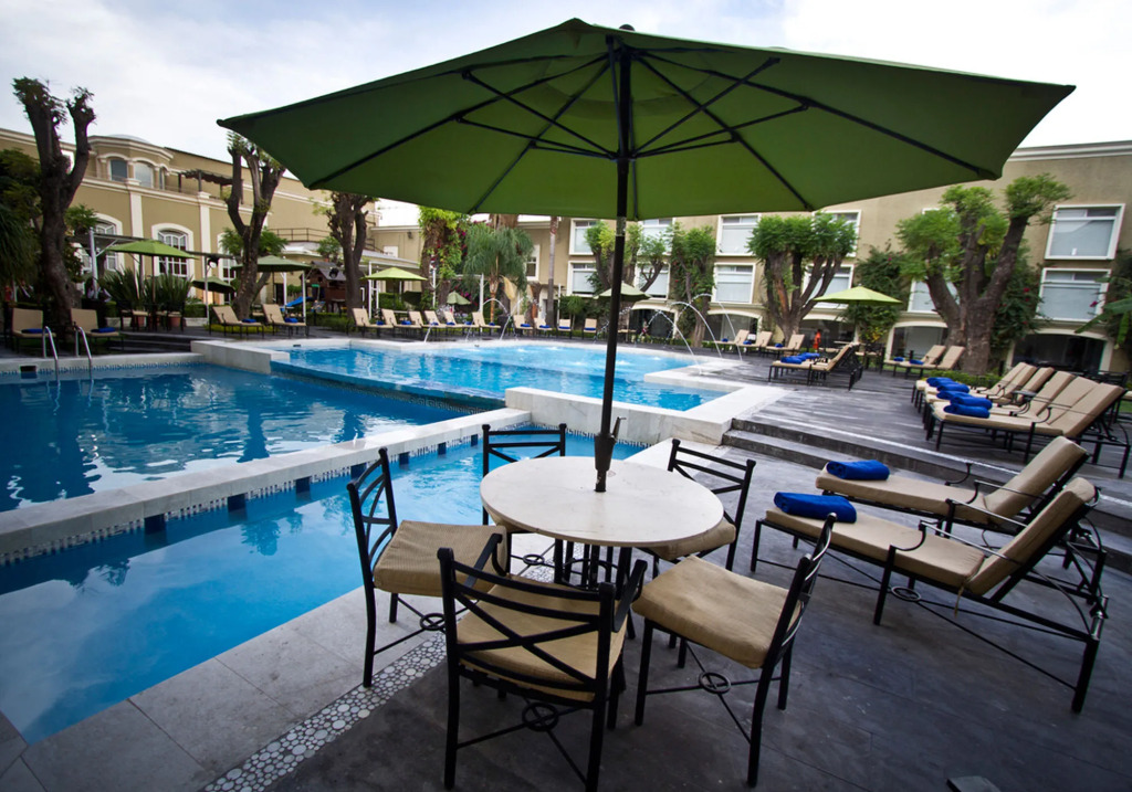 Plaza Camelinas Hotel