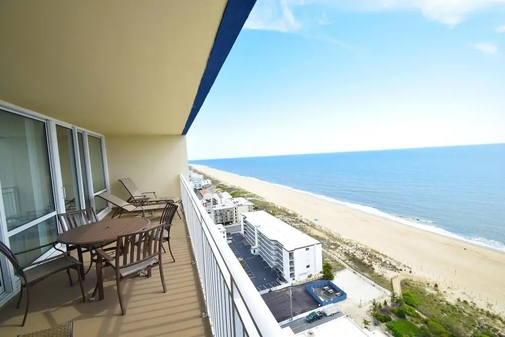 Carousel 2206 3 Bedroom Condo by RedAwning, Ocean City