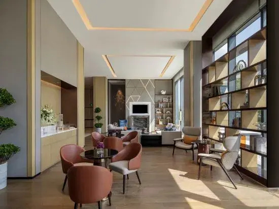 Beijing Jinqishu Hotel (Daxing Yihezhuang Metro Station)