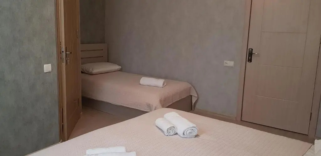 ORJONI-HOTEL