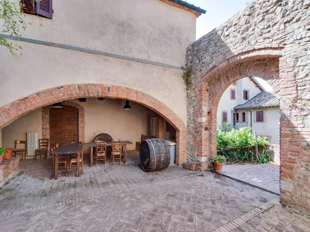 Farmhouse in Tuscany Near Petriolo Spa