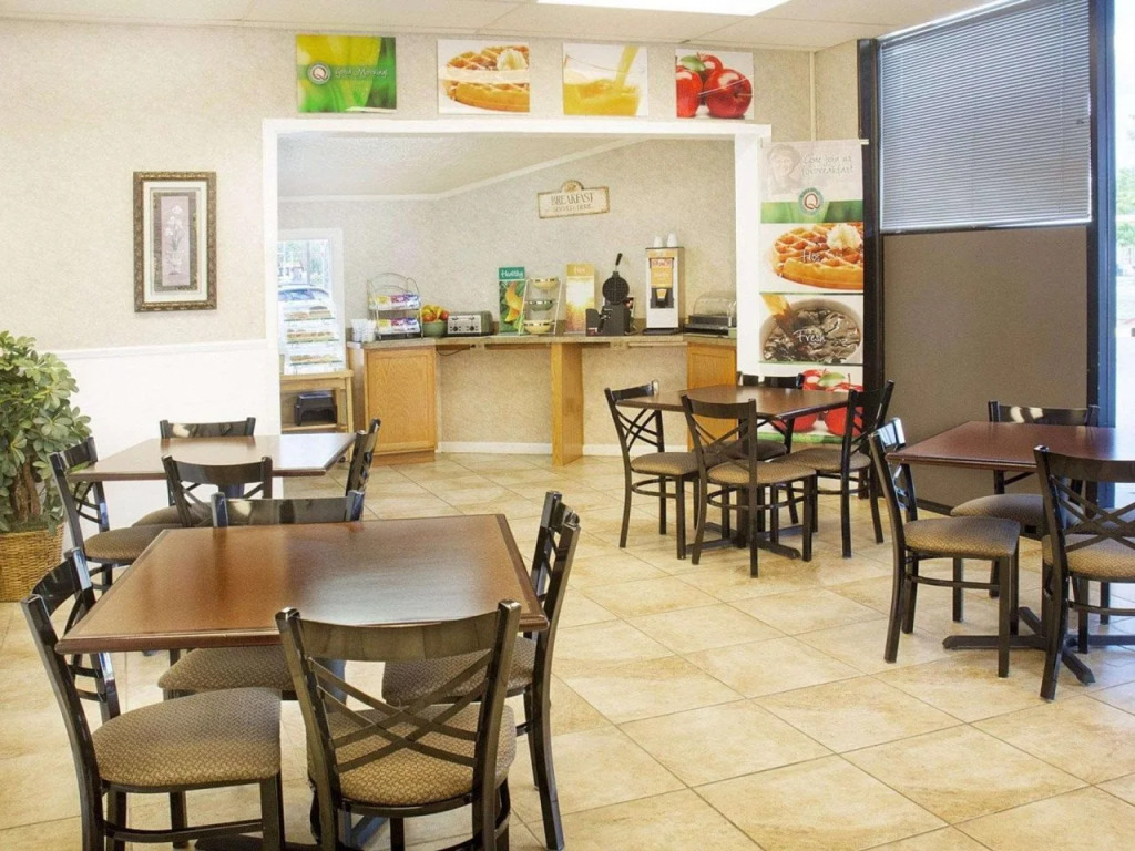 Quality Inn Fredericksburg near Historic Downtown
