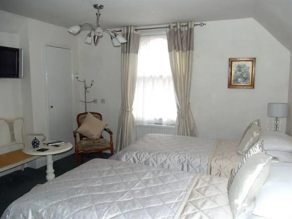 Townhouse Hotel