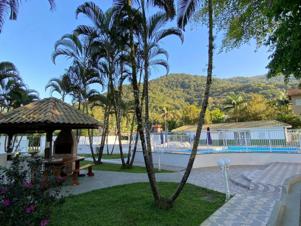 AP COM PISCINA, CHURRASQUEIRAS, AR CONDICIONADO, até 08 adultos