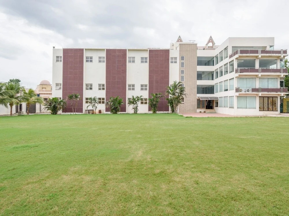 OYO 14068 Rendezvous Resorts
