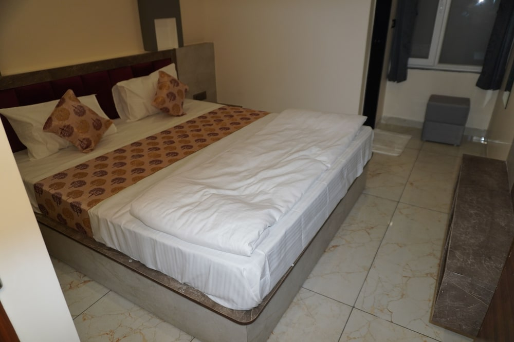 Hotel Galaxy 700