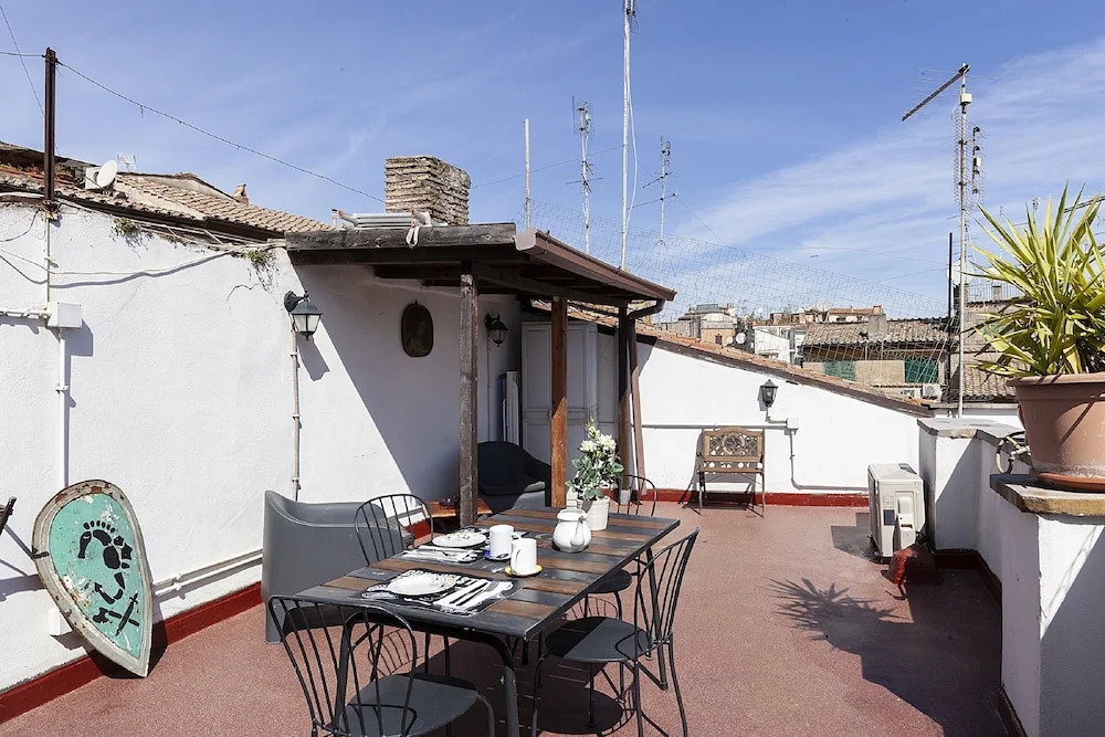 Spagnoli Roof Terrace Navona Sq