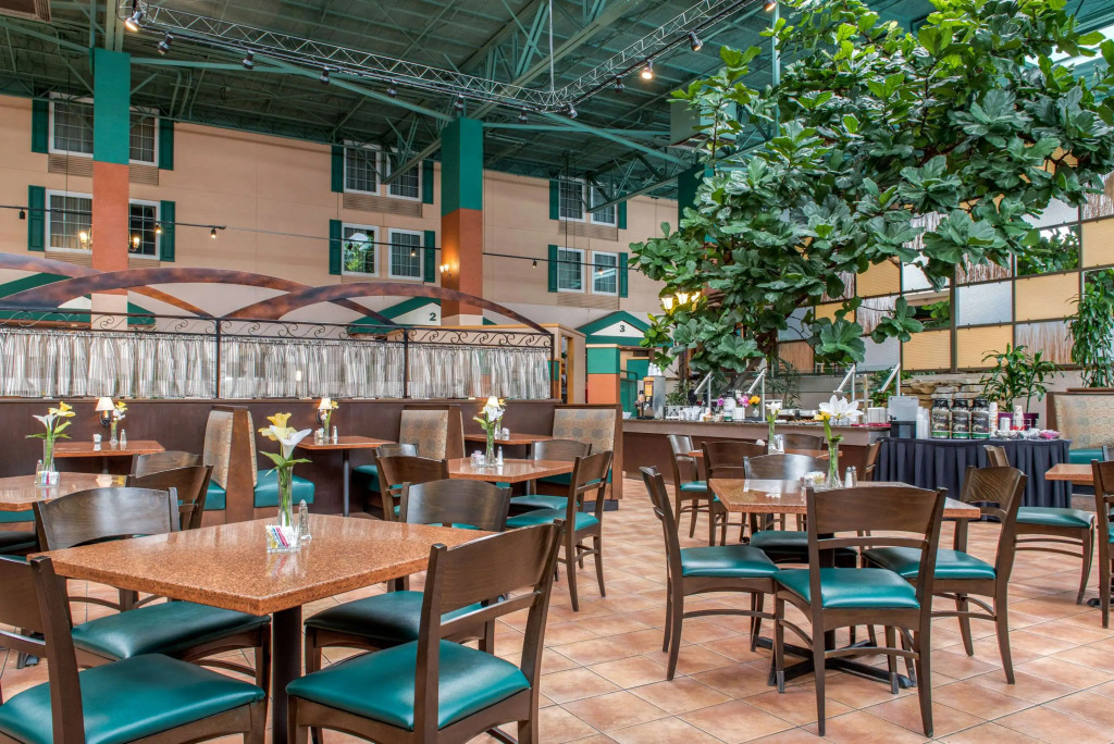 Quality Hotel Conference Center Cincinnati Blue Ash